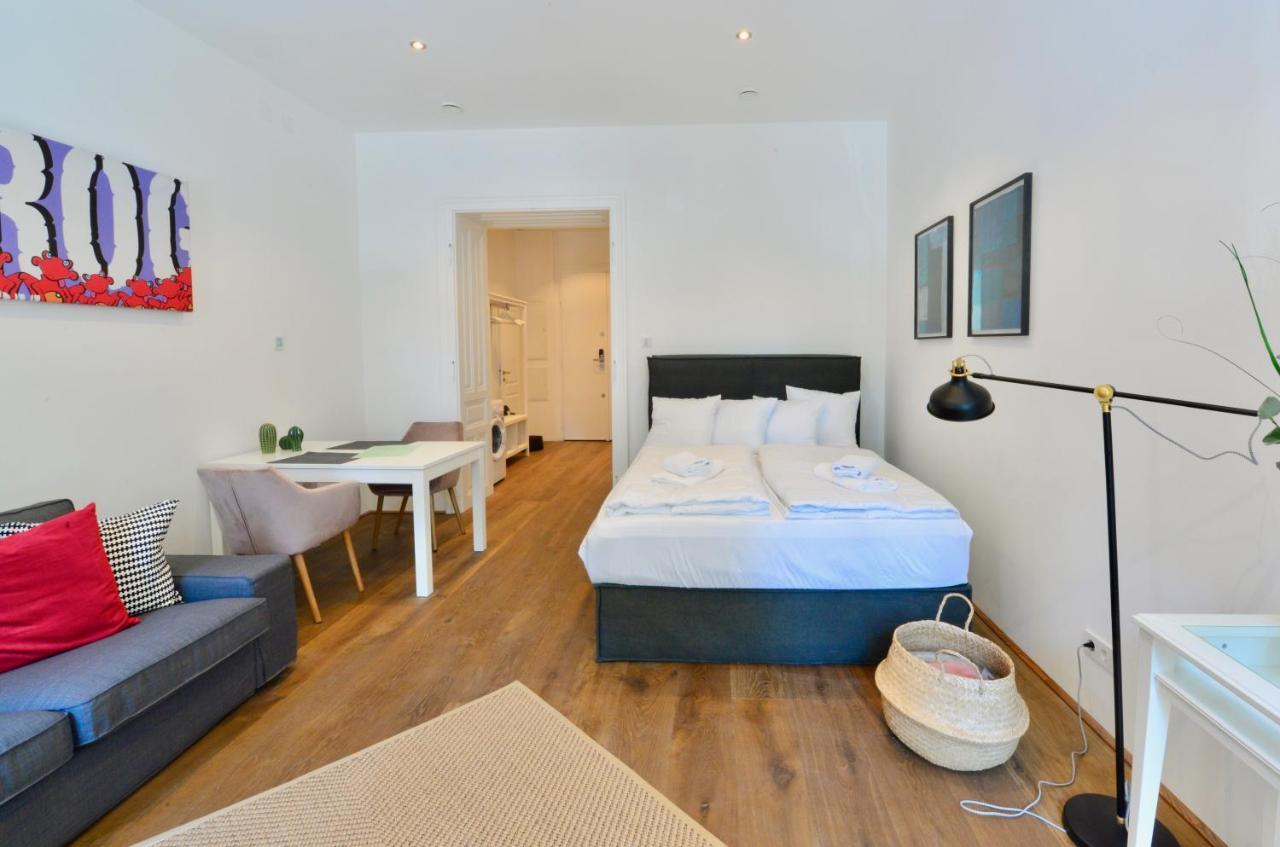 Charming Studio In Servitenviertel I Lejlighed Wien Eksteriør billede